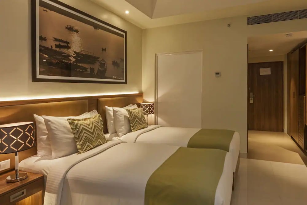 Deluxe Double Room, City View