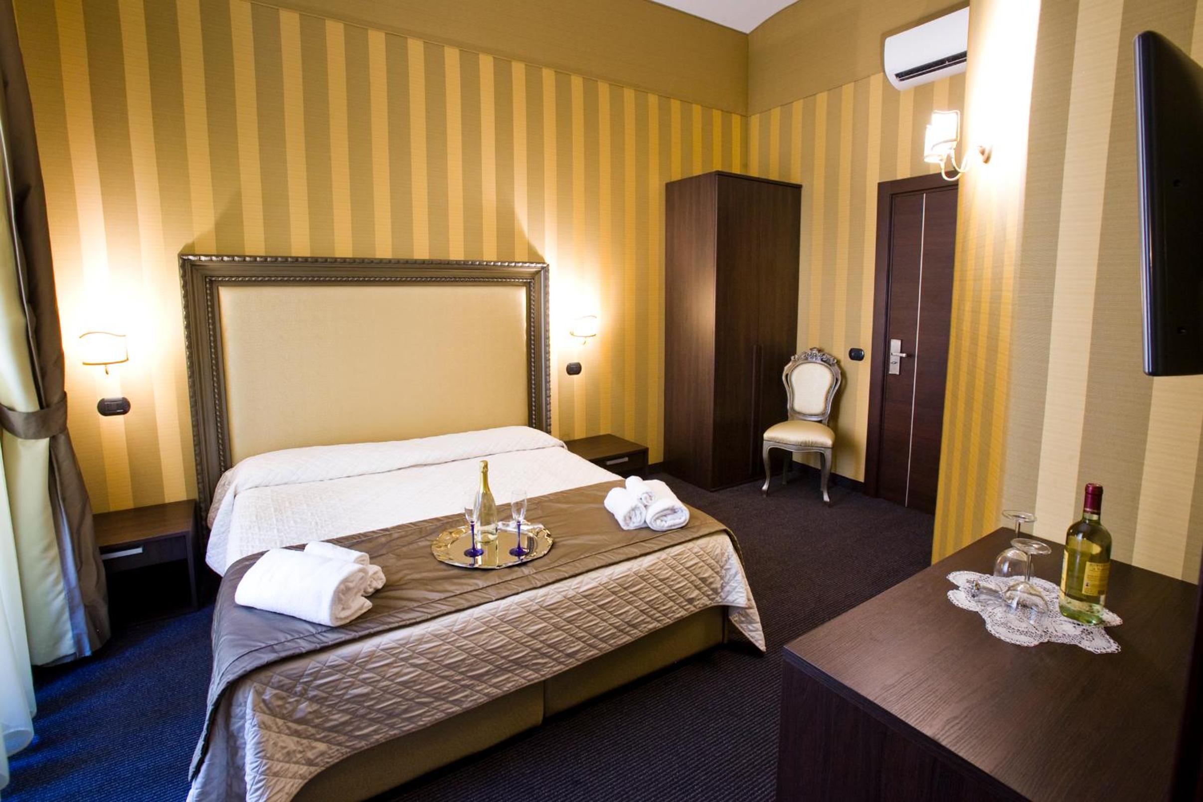 Deluxe Double or Twin Room