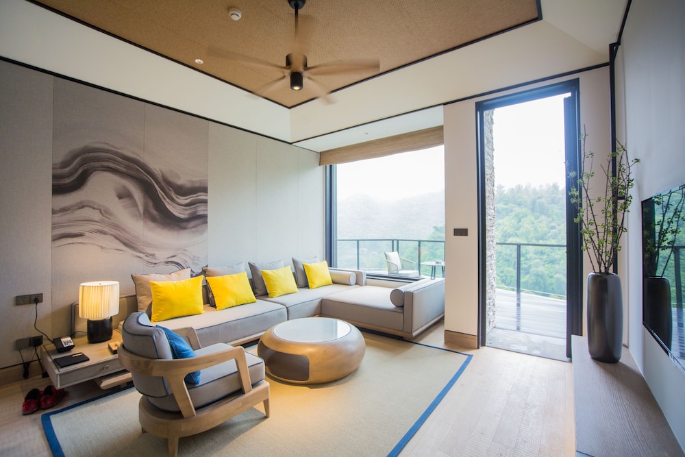 Duplex Villa (1 room)
