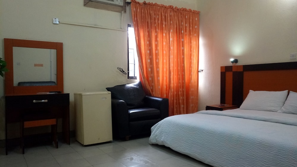Deluxe Room, 1 King Bed, Smoking