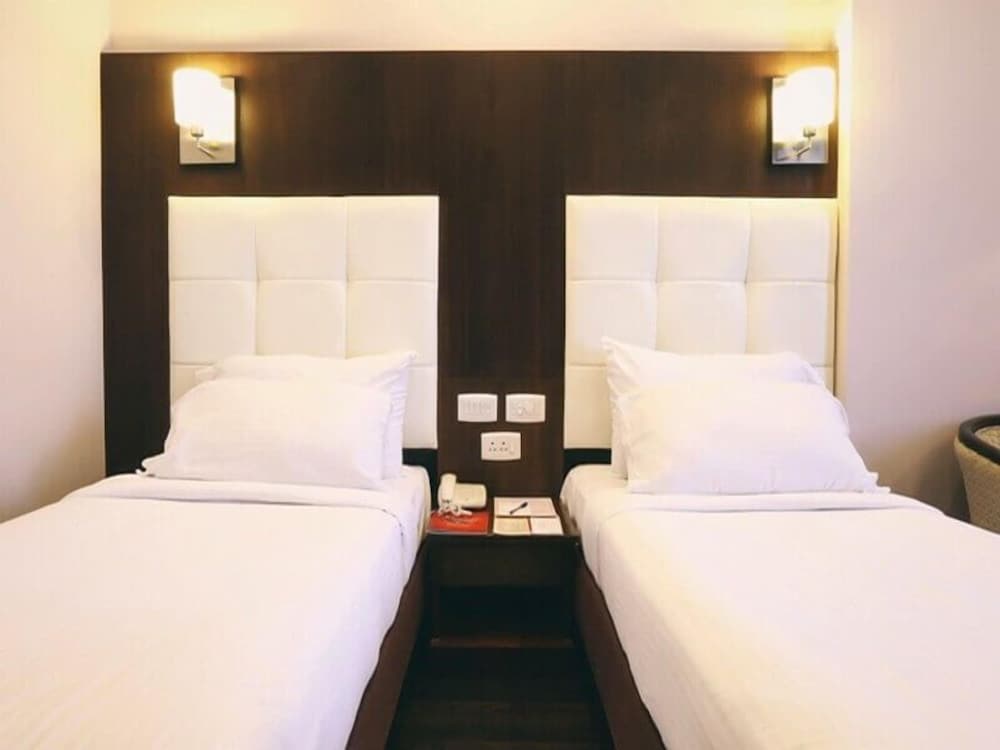 Standard Twin Room, 2 Twin Beds, City View