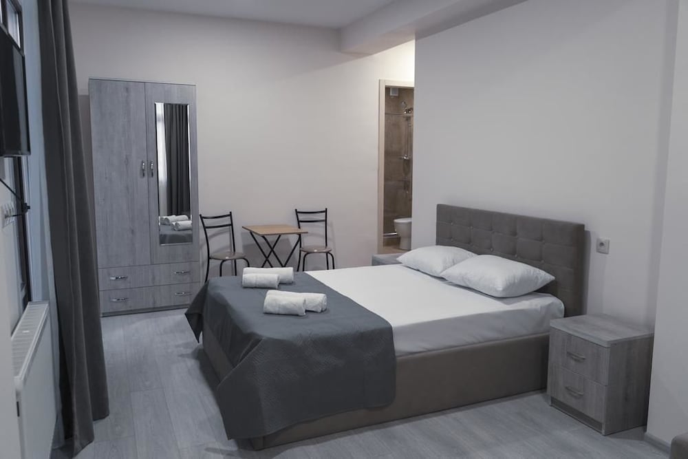 Basic Triple Room