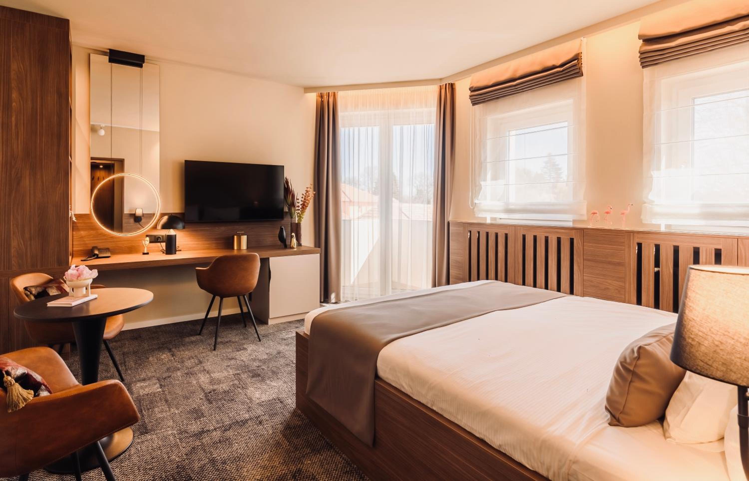Deluxe Double Room with Double Bed