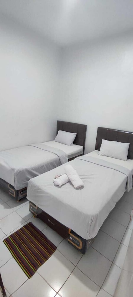 House, Multiple Beds (Our Ocean View)