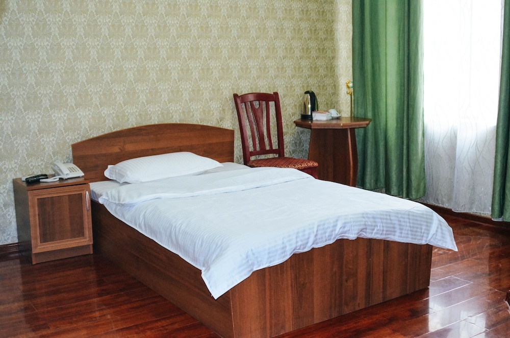 Standard Single Room, 1 Large Twin Bed, Non Smoking