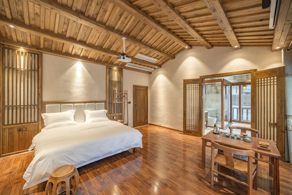 Grand Double Room, Balcony