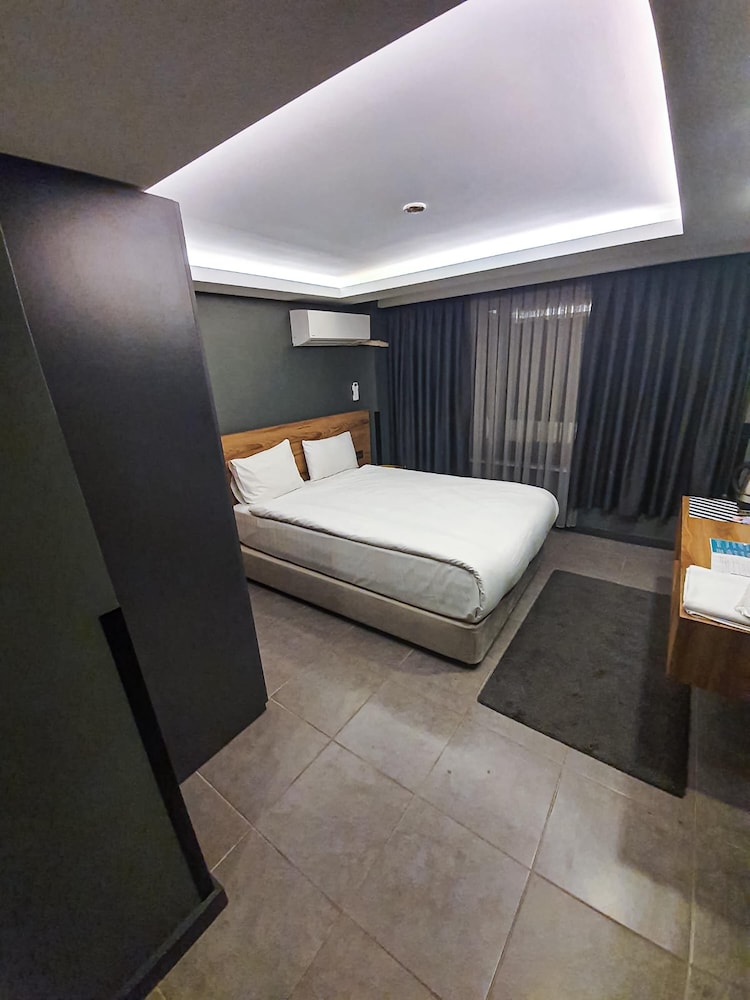 Economy Double or Twin Room, Ground Floor