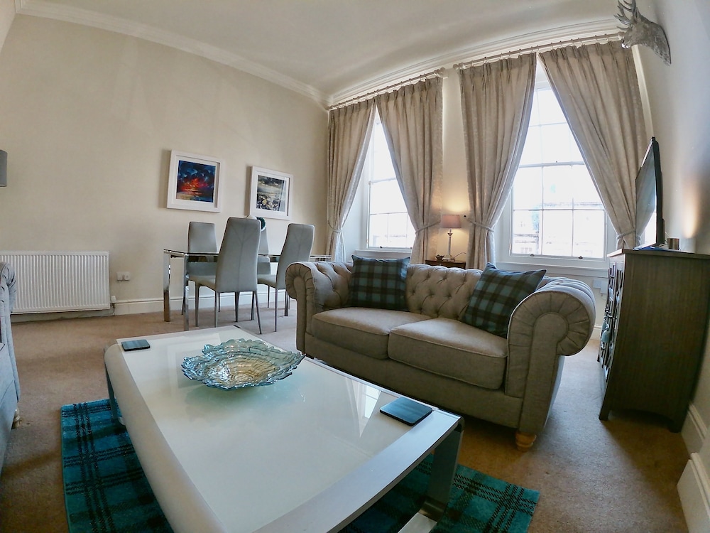 Luxury Apartment, Private Bathroom, City View