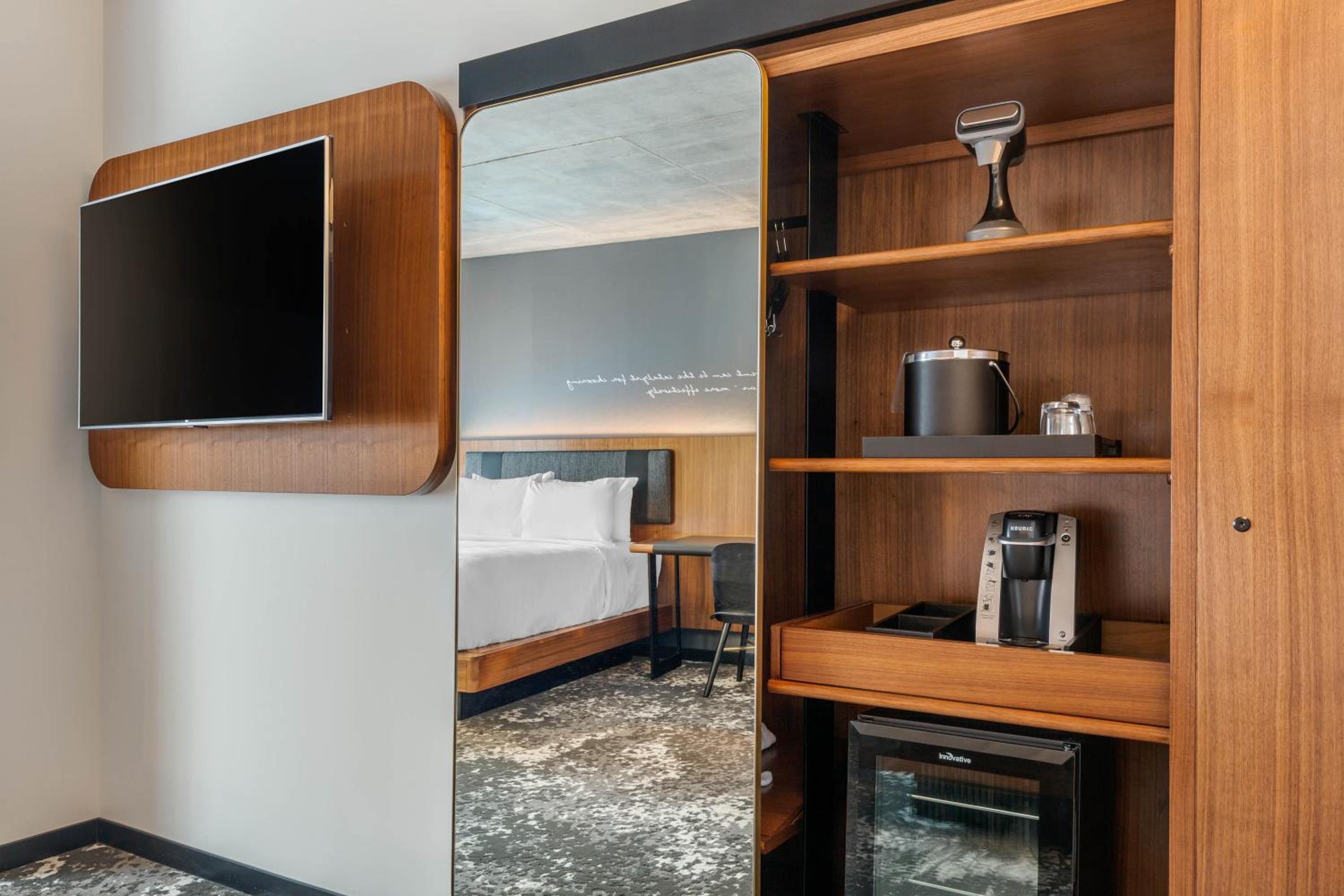 Queen Room with Two Queen Beds - Accessible/Non Smoking
