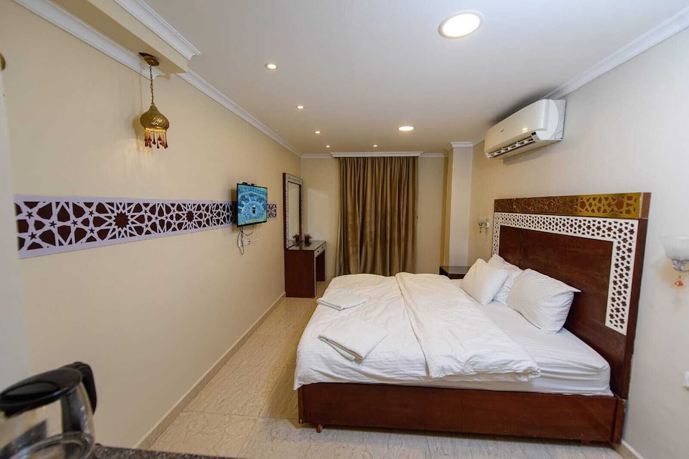 Deluxe Double Room Single Use
