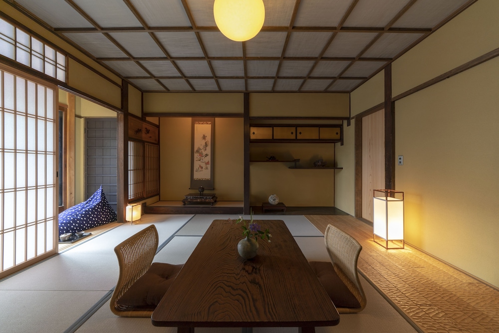 UME Japanese Suite