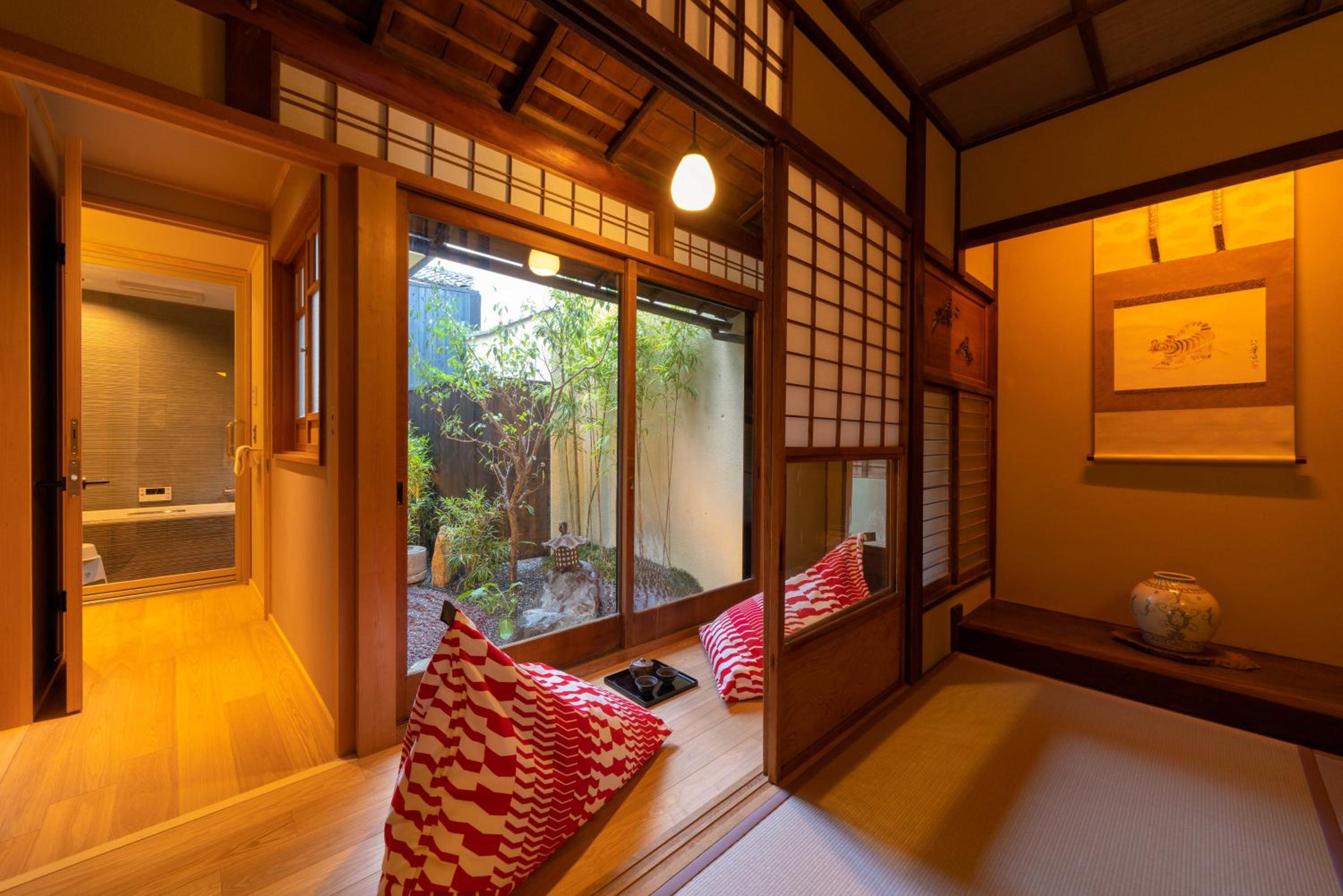 Suite with Garden View