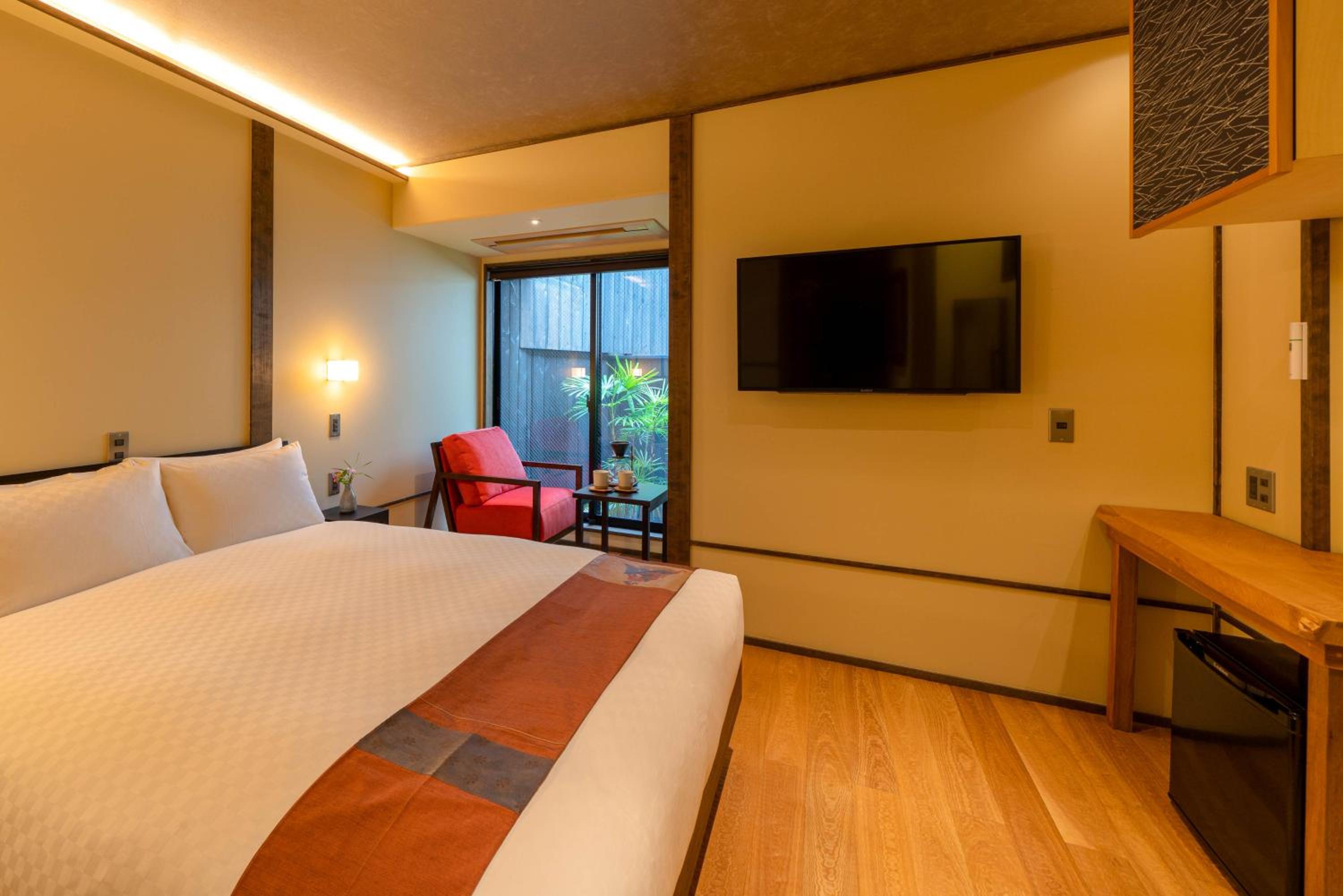 Double Room with Garden View