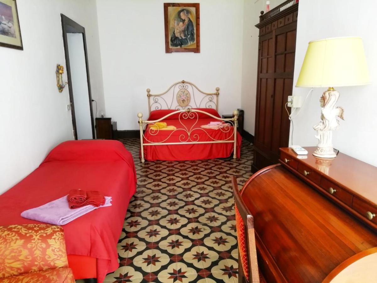 Standard Triple Room with Sea View