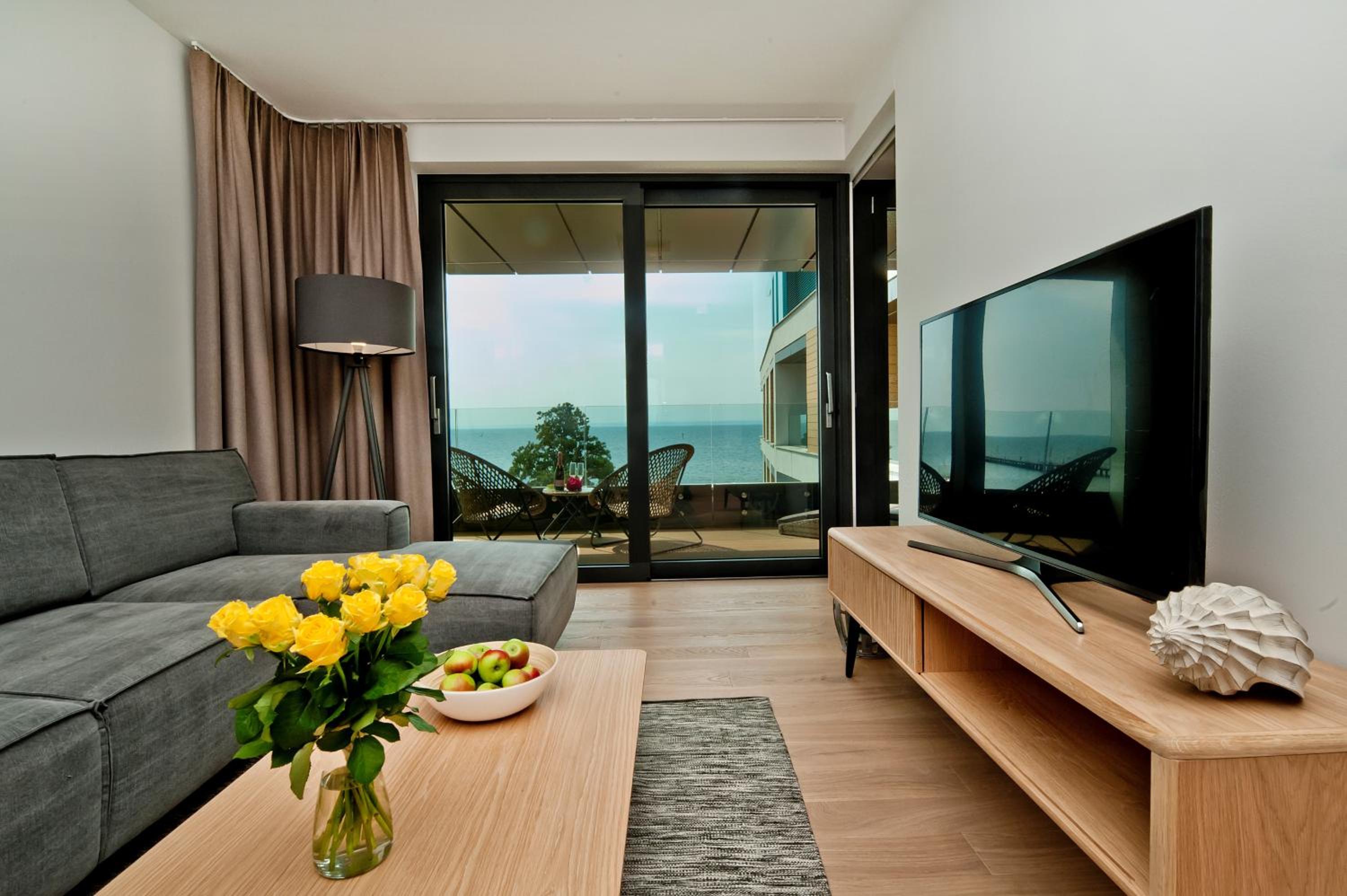 One-Bedroom Apartment with Sea View - ul. Mickiewicza 7/31