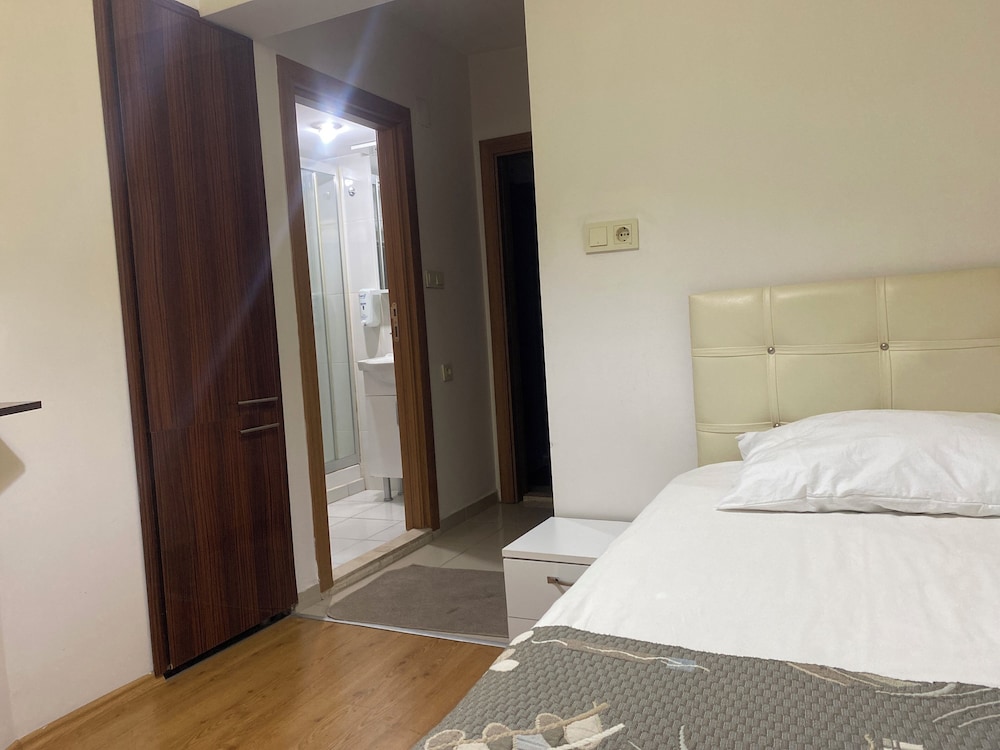 Economy Single Room
