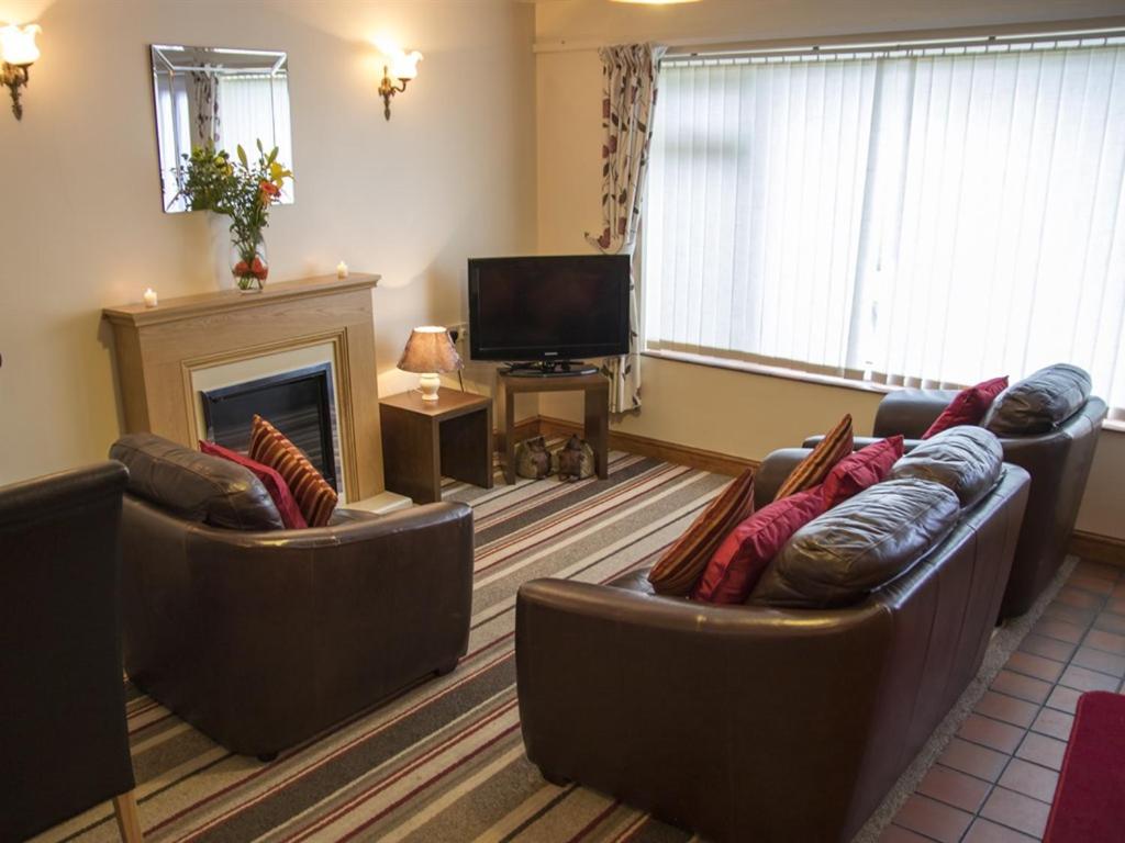 Two-Bedroom Cottage
