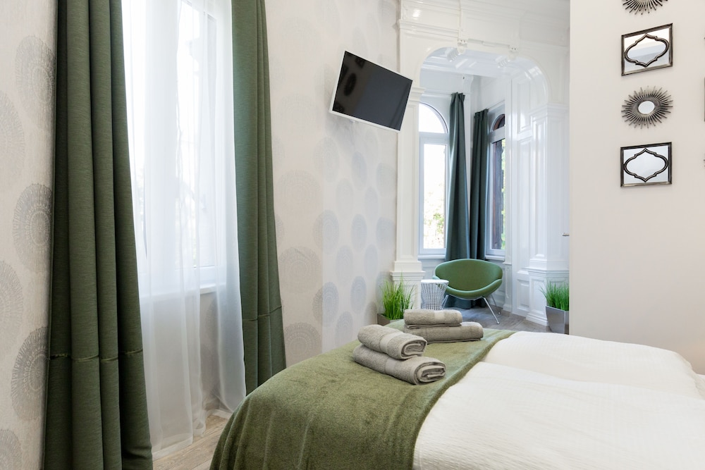Superior Room, 1 Queen Bed, Non Smoking