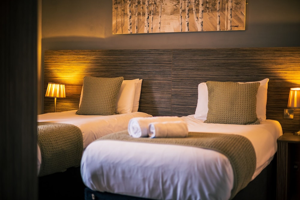 Double or Twin Room, Private Bathroom