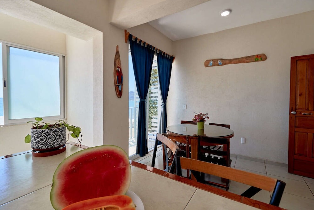 Superior Bungalow, Kitchen, Beach View (4 Double Beds )