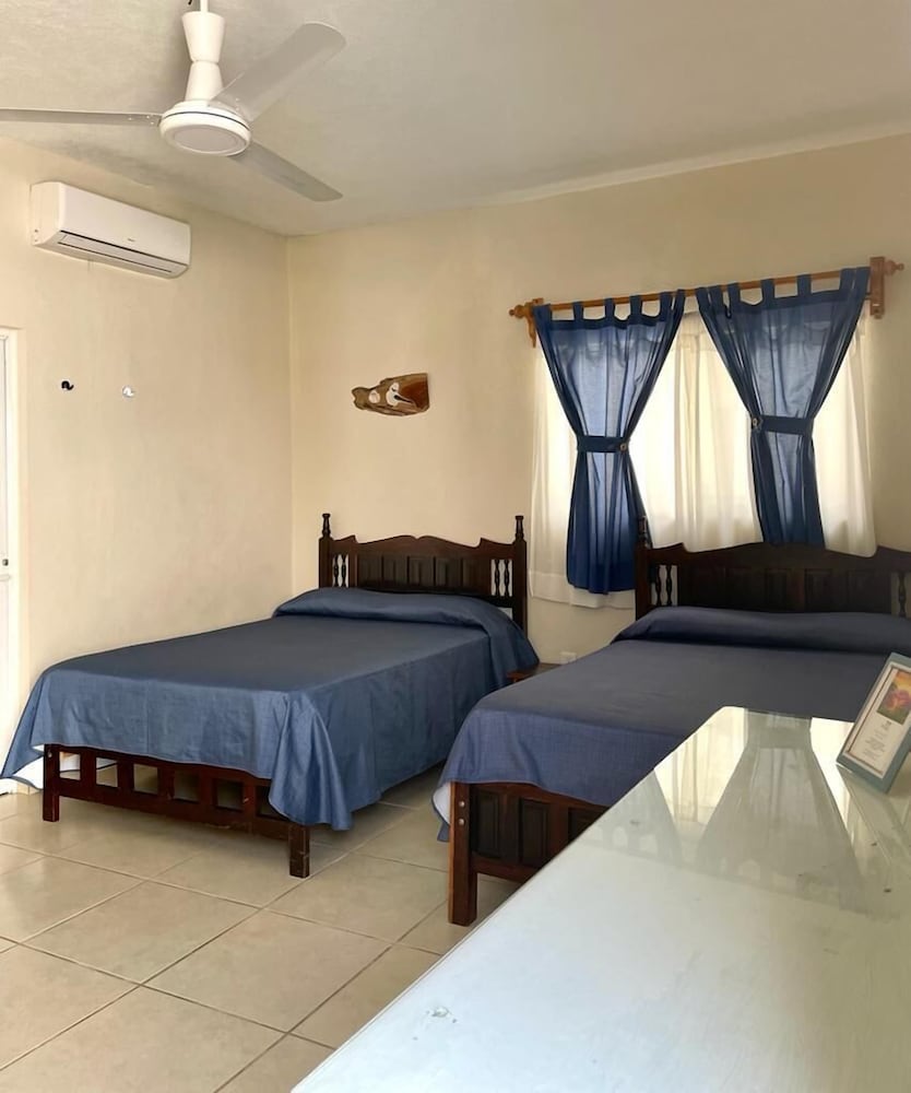 Basic Quadruple Room, 2 Double Beds