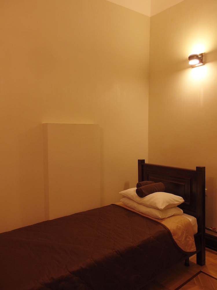 Economy Single Room