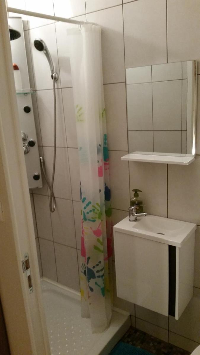 Twin Room with Private Bathroom