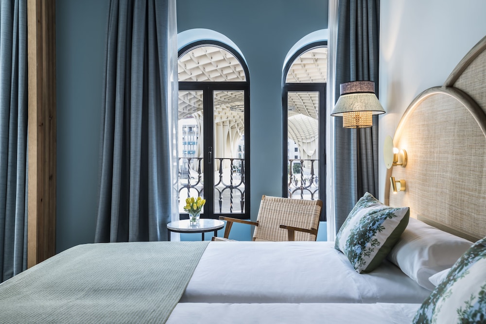 Deluxe Double or Twin Room, City View