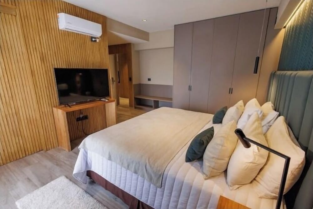 Business Studio Suite