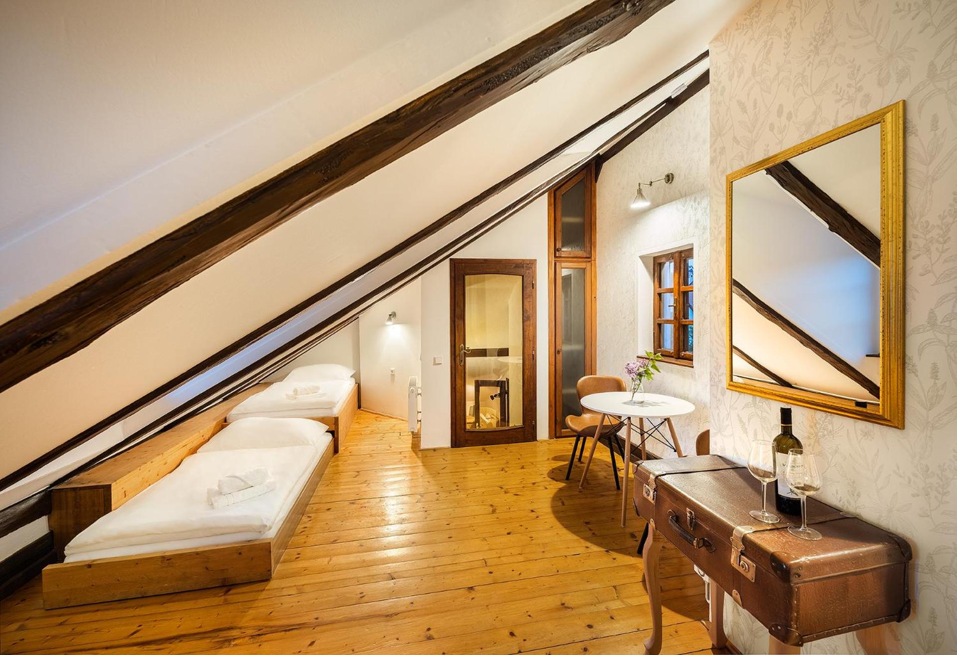 Quadruple Room with Private Bathroom