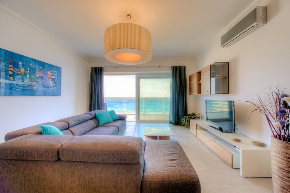 Apartment (2 Bedrooms)