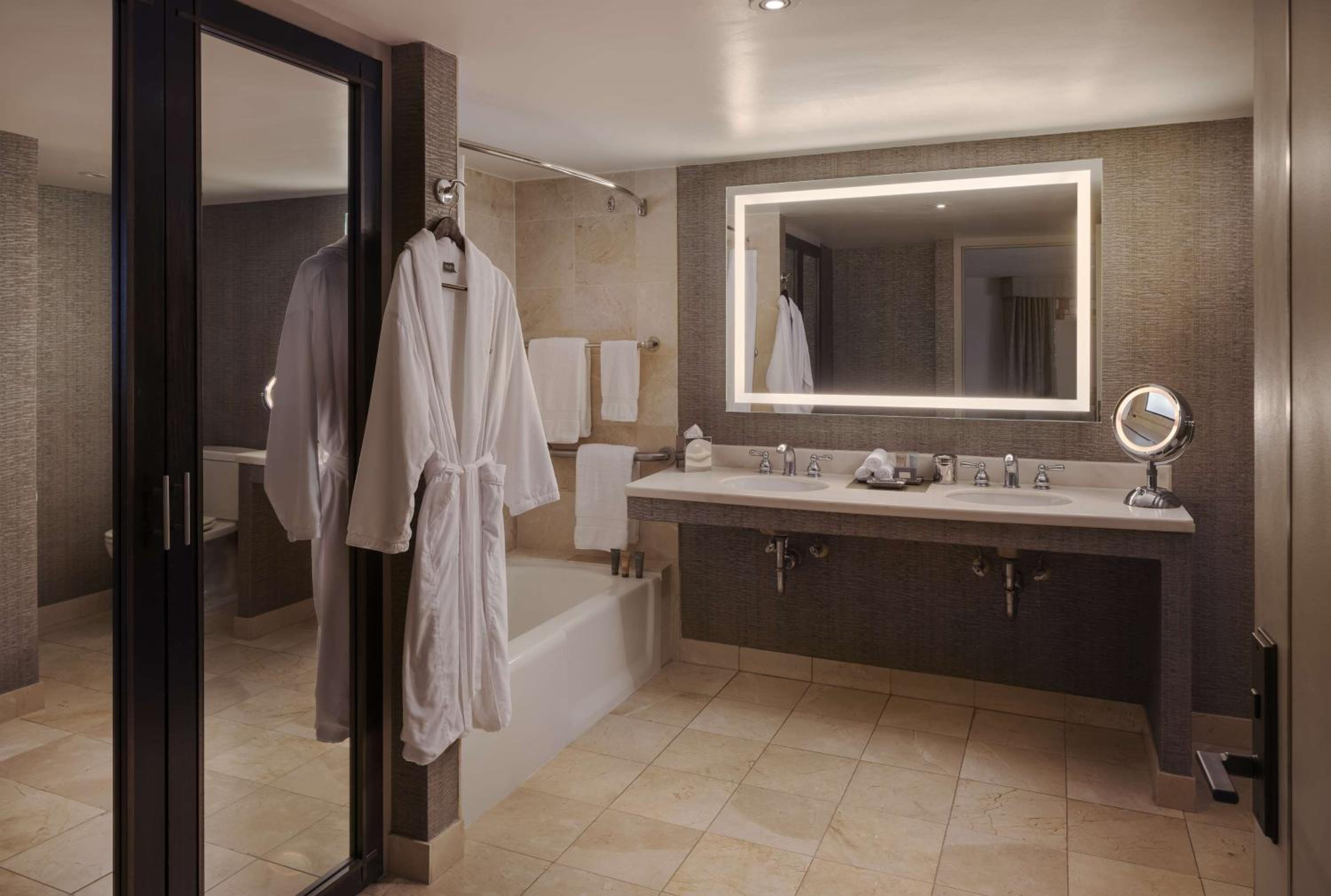 Resort Queen Room with Two Queen Beds and Mobility Accessible Tub