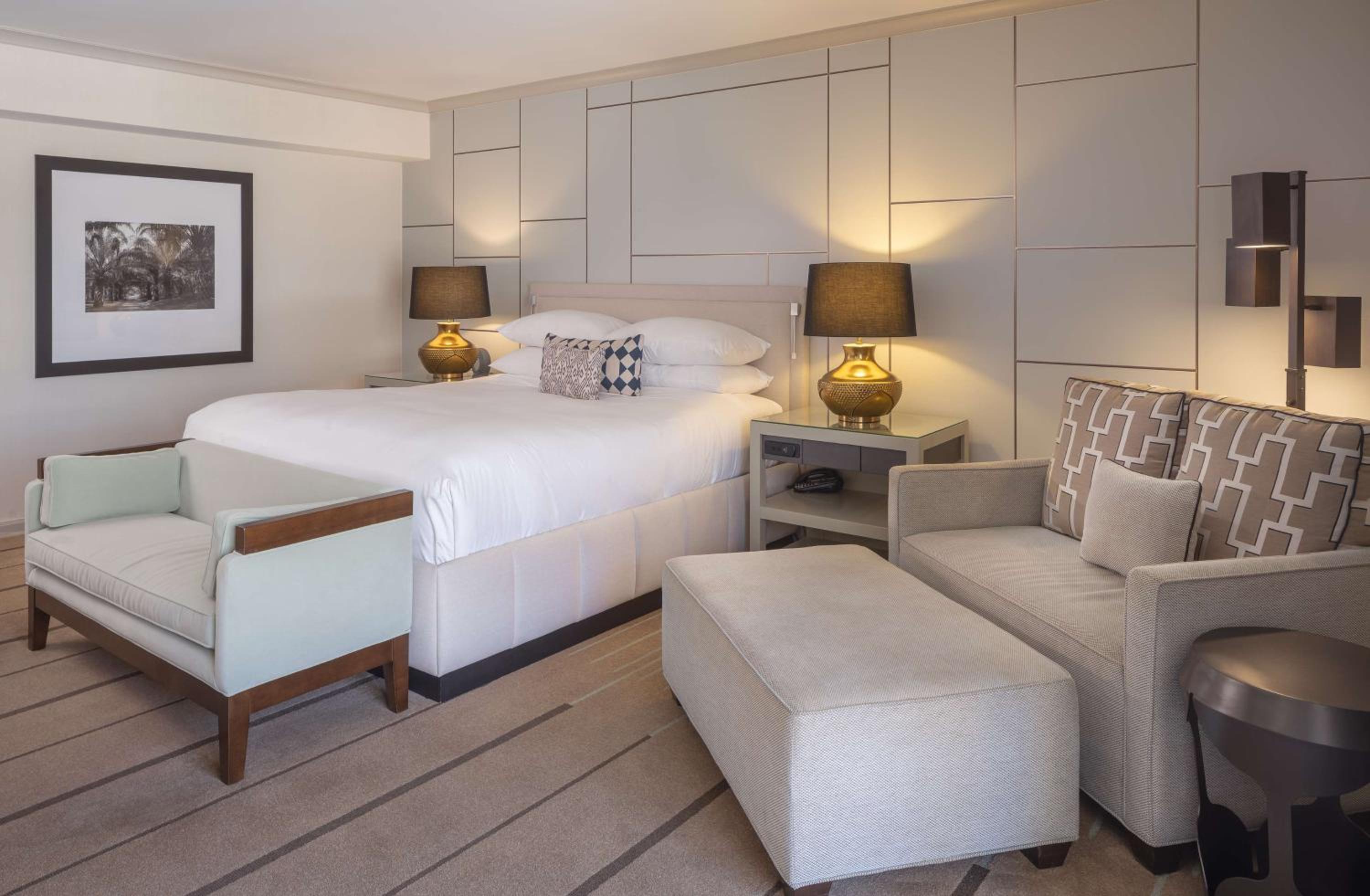 Resort King Room with Patio Firepit