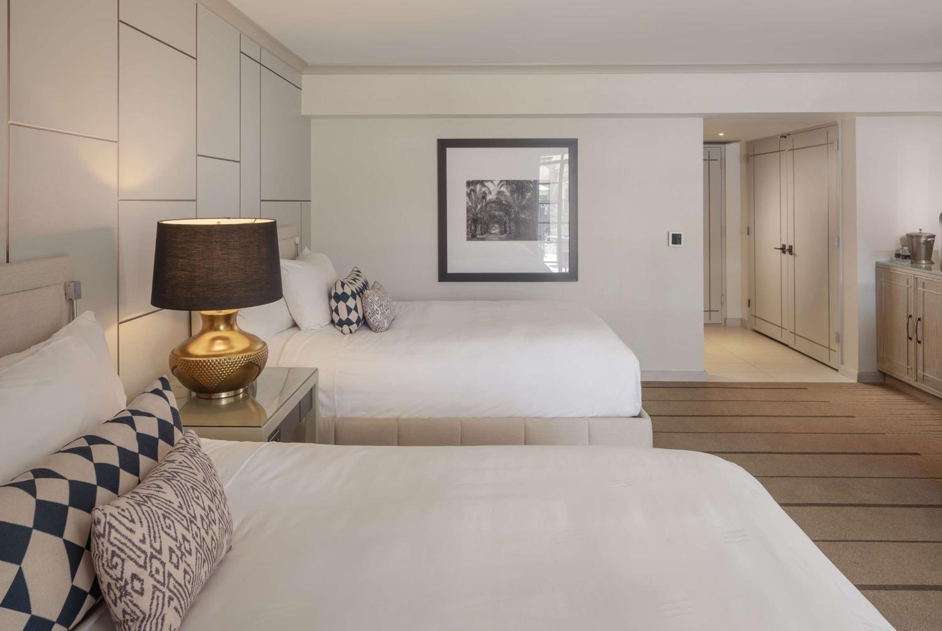 Paradise Pool Side Queen Room with Two Queen Beds