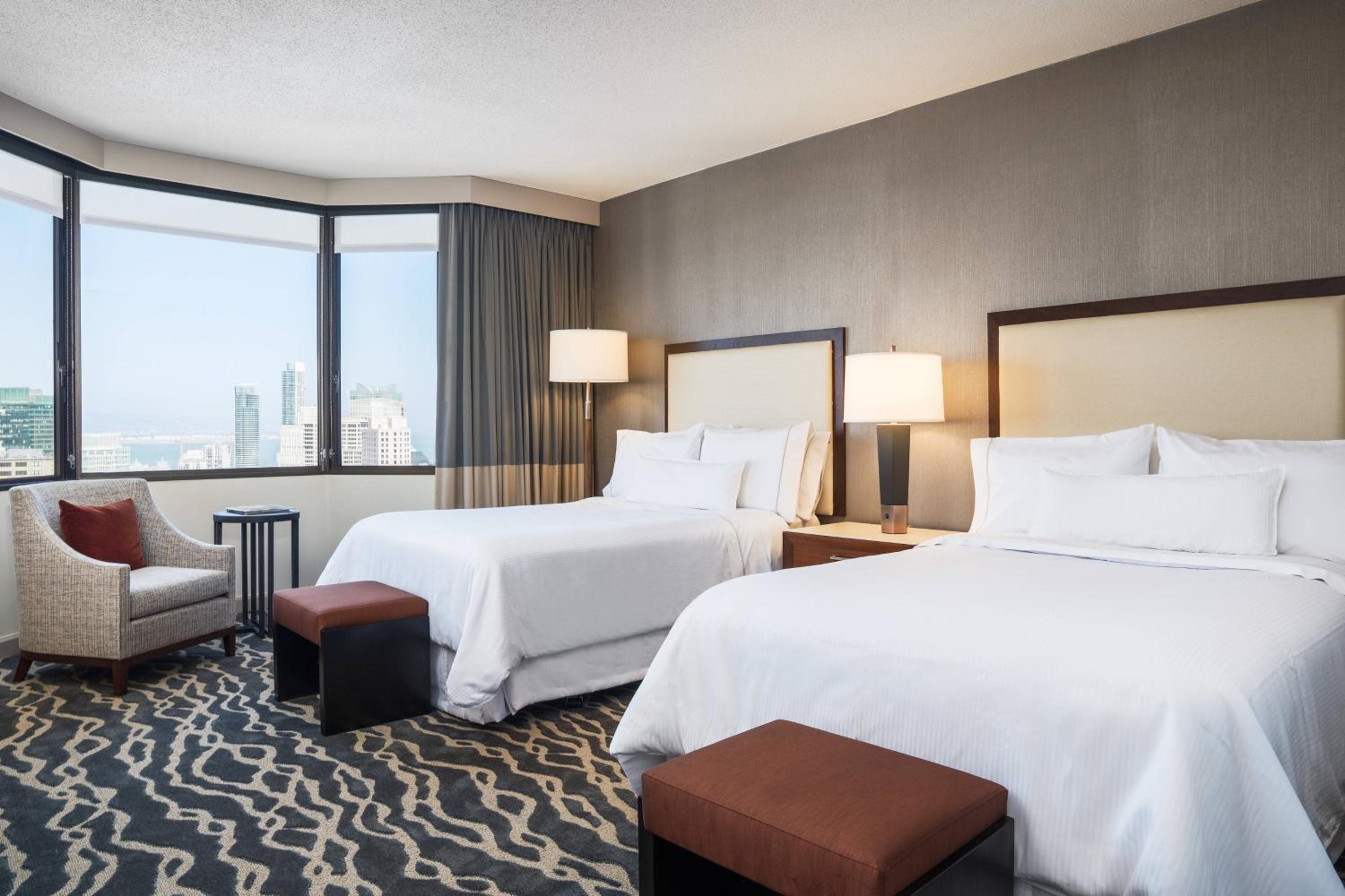 Grand Deluxe, Guest room, 2 Double, City view, Tower