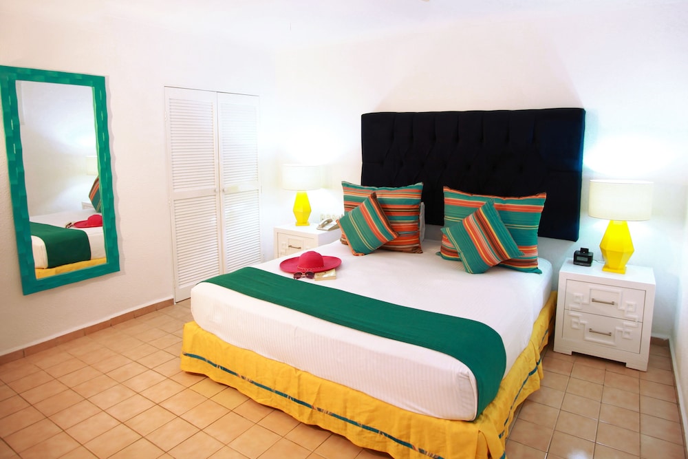 Superior One Bedroom Suite