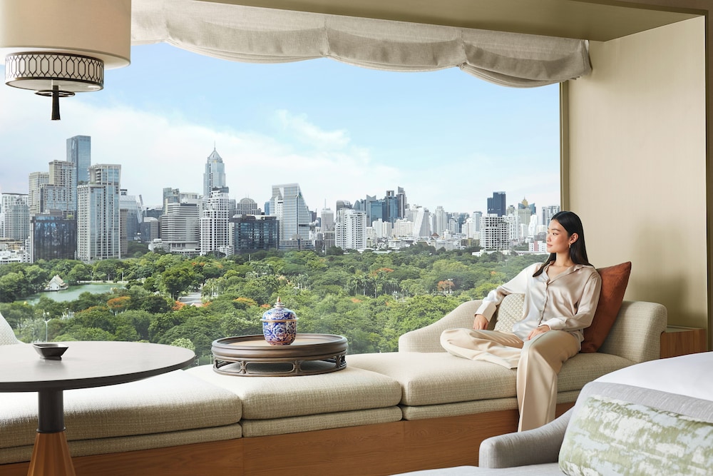 Deluxe Room, 1 King Bed, Park View