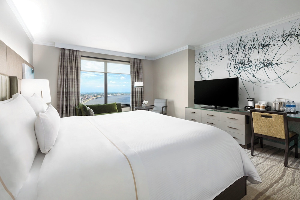 Suite, 1 King Bed