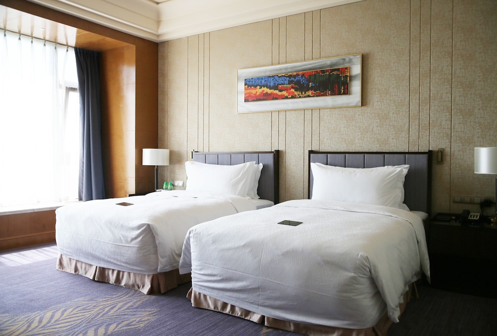 Business City View Room with Twin Beds