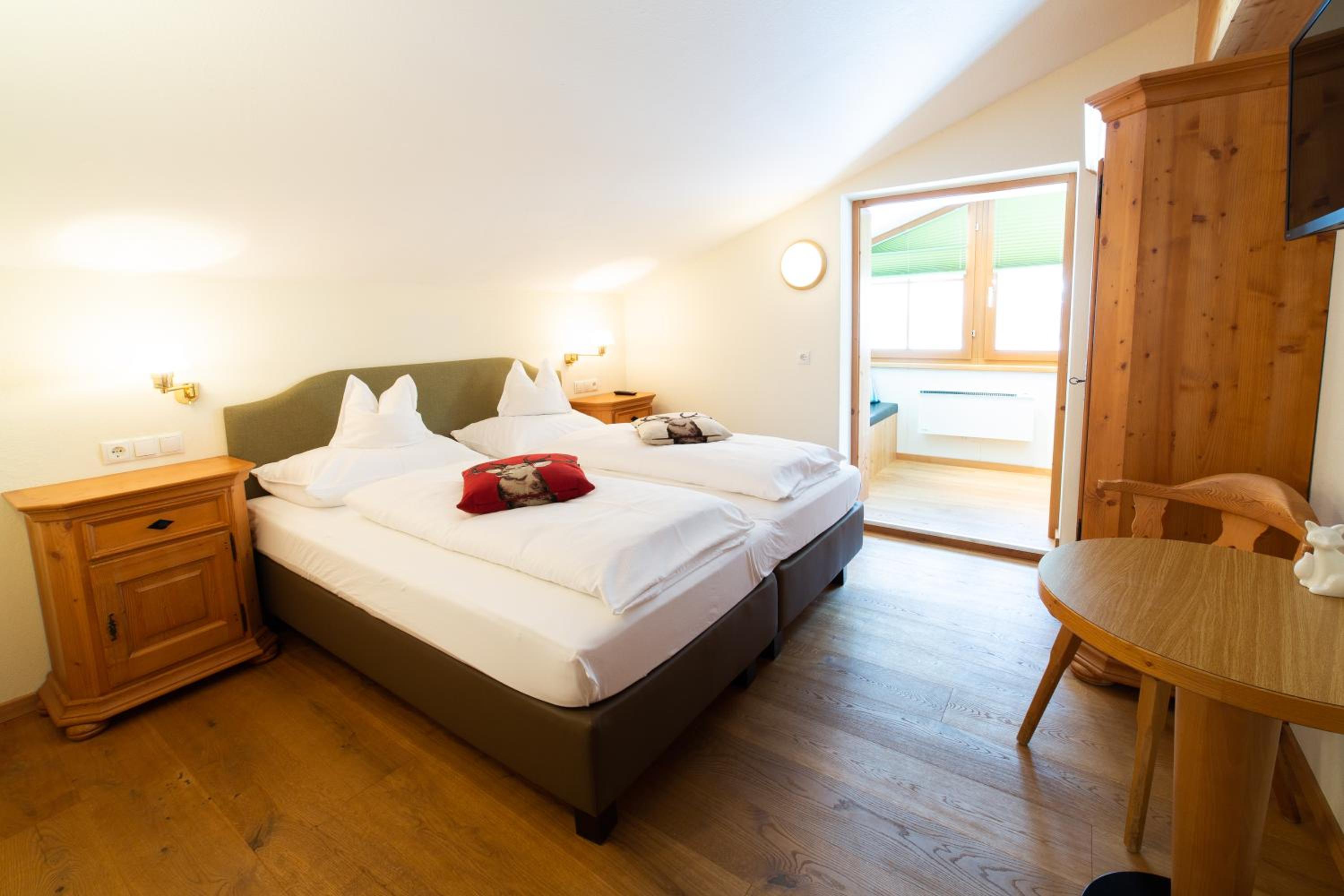One-Bedroom Apartment (2 - 4 Adults)