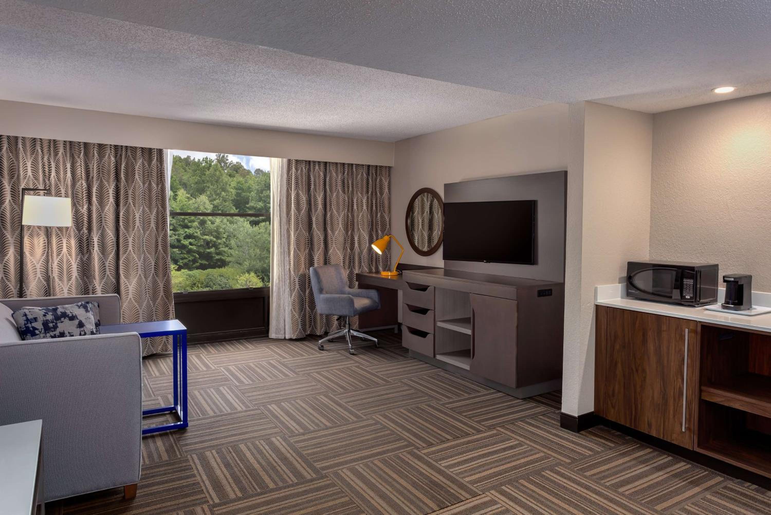 One-Bedroom Suite with Two Double Beds - Non-Smoking