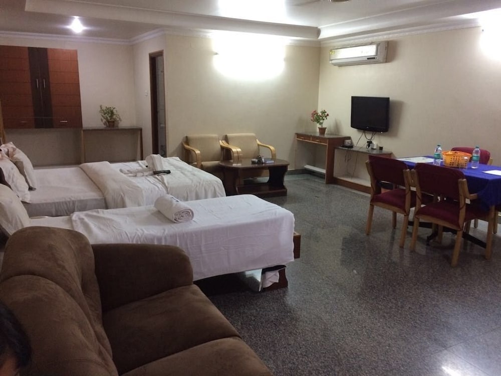 Standard Room (Non A/c)