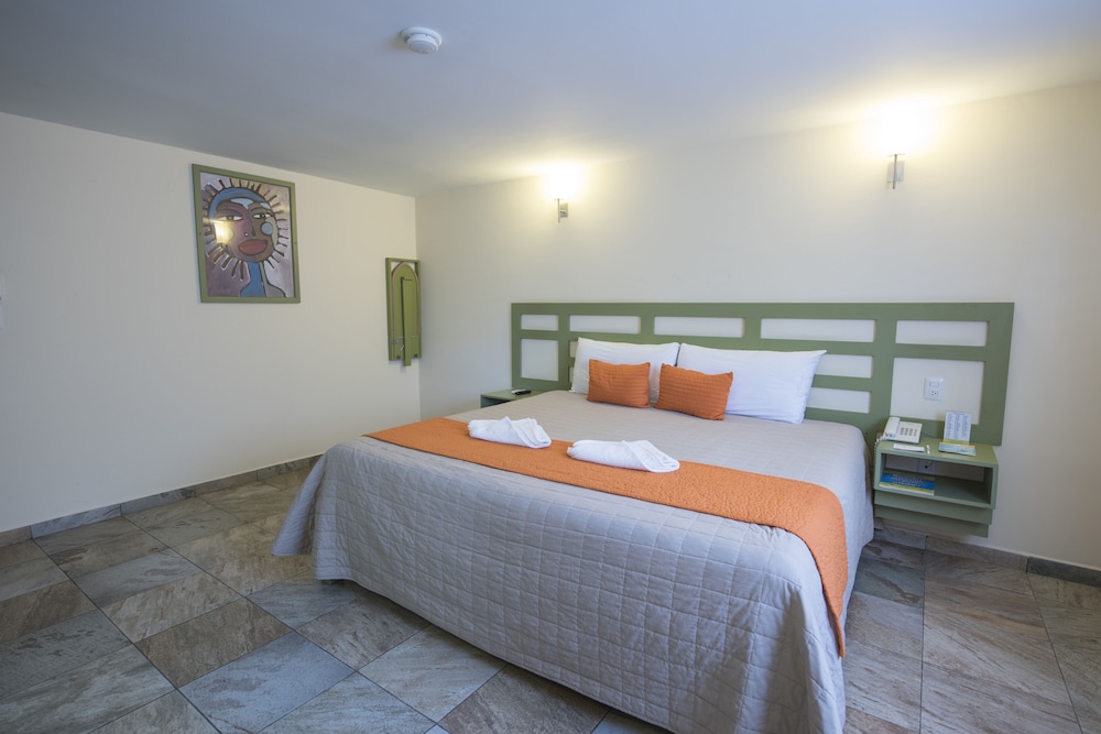 Comfort Room, 1 King Bed, Non Smoking