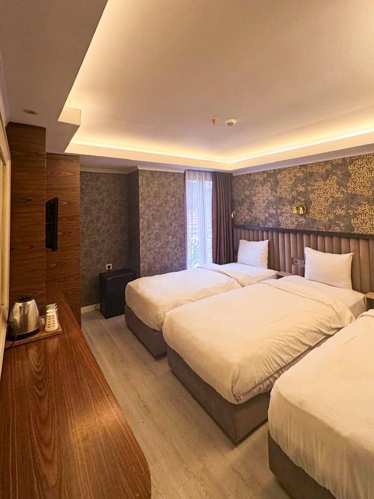 Classic Triple Room, Multiple Beds