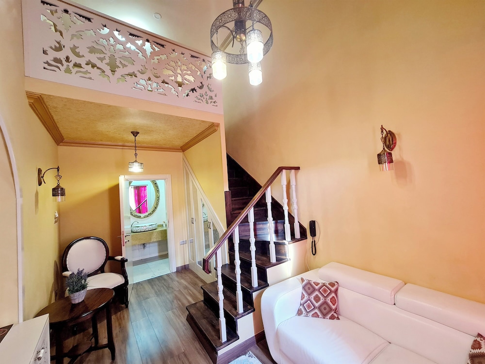 Standard Room 9