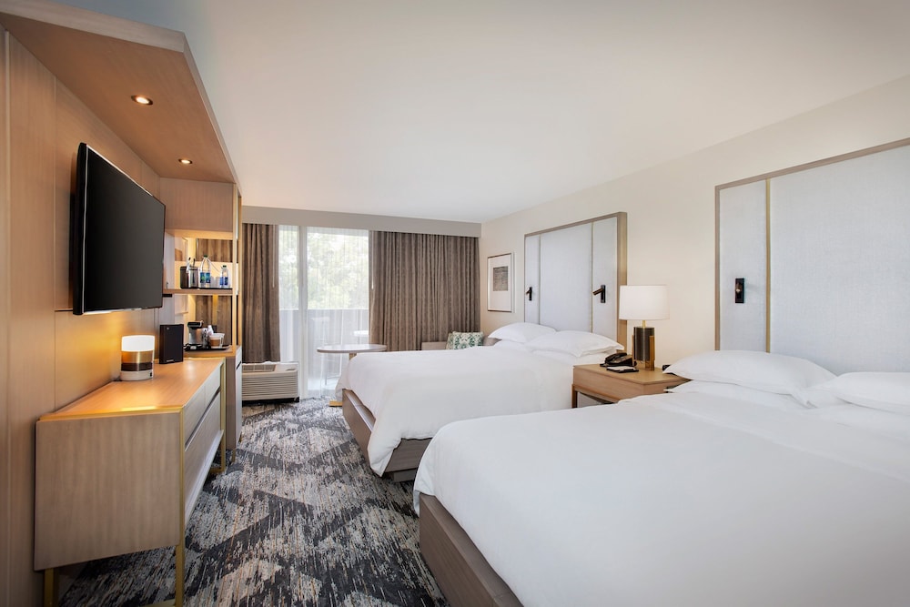 Club Room, 2 Queen Beds