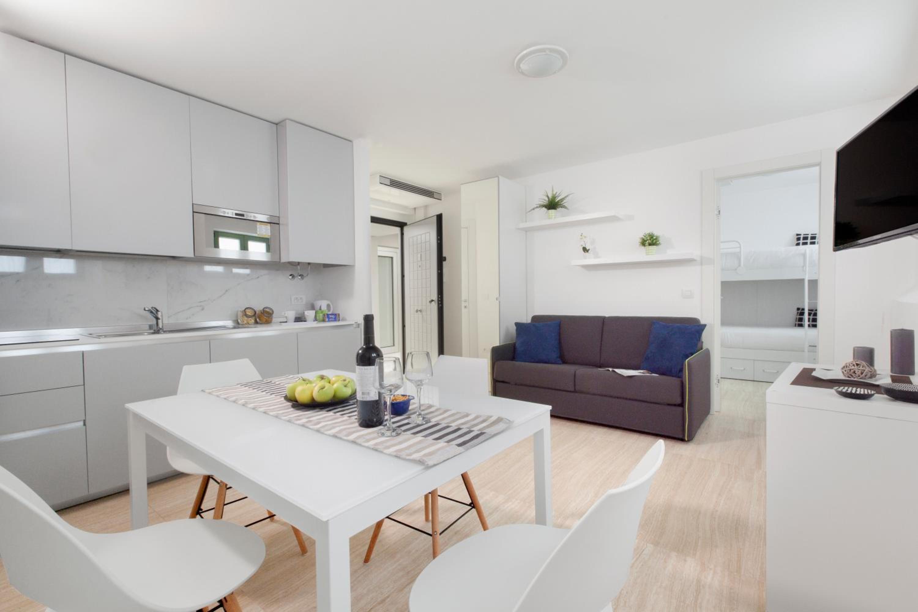 One-Bedroom Apartment
