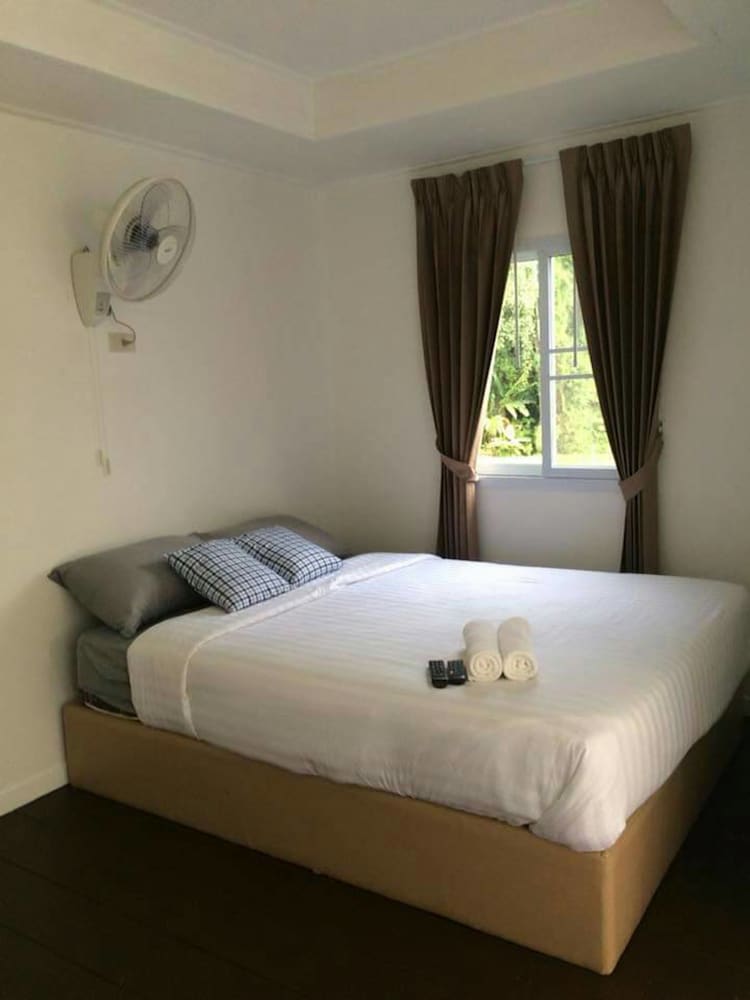 Family For 6 Person With Air Con
