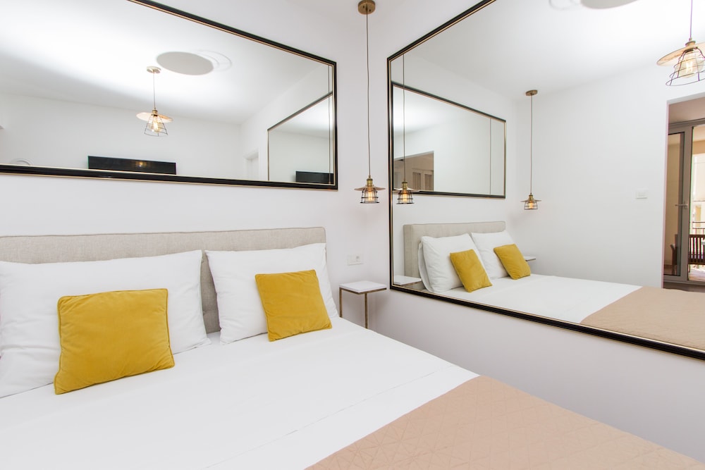 Superior Suite, City View