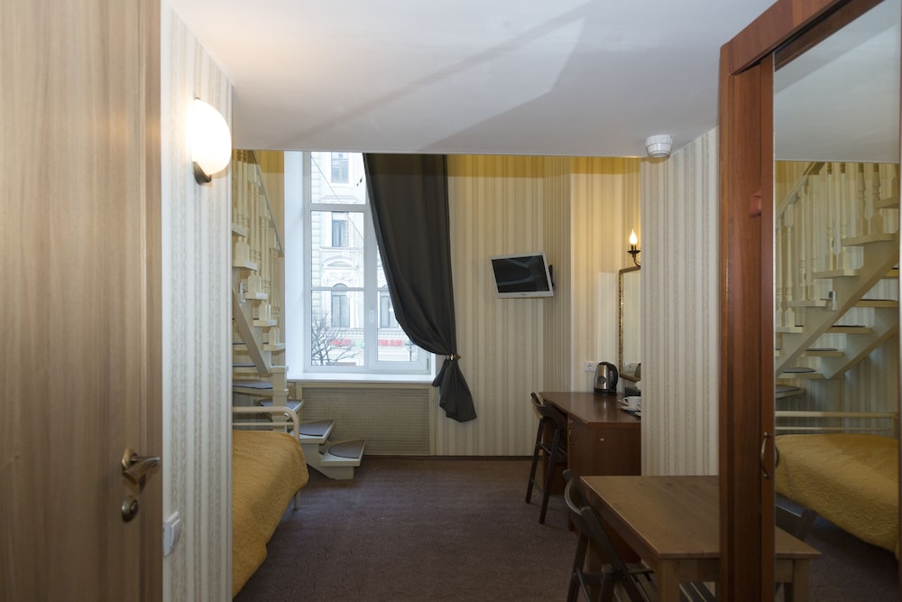 Triple Room, 3 Twin Beds, Non Smoking, City View